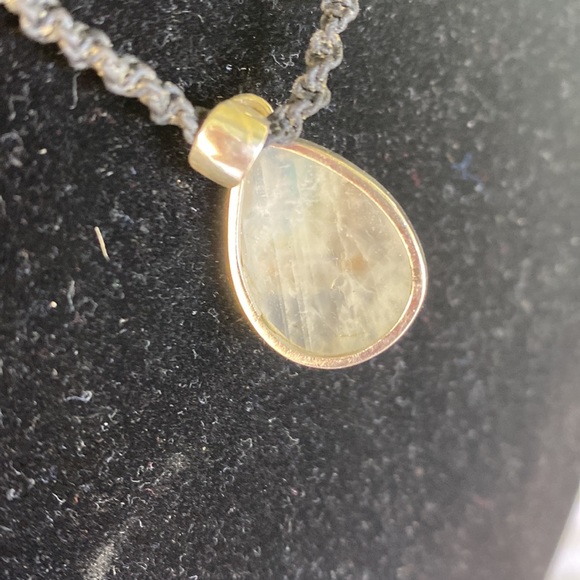 RAINBOW MOONSTONE! PENDANT ONLY Sterling Silver 925 stone is unpolished - Picture 15 of 16